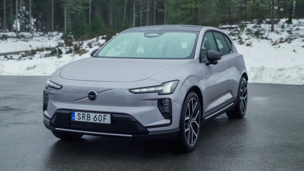 Volvo EX60 med 810 km rekkevidde forsinkes til 2027 – Northvolt-konkursen er årsaken