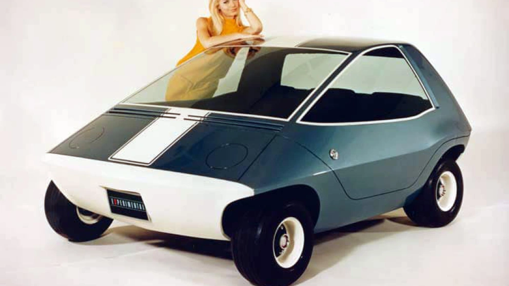 Glemt i et uthus i nesten 50 år: 1967 AMC Amitron er tilbake som elbilpioner