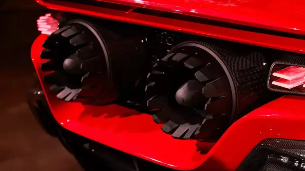 Støvsugerprodusenten Dreame viser superbil med rakettmotorer: 0–100 på 0,9 sekunder og fastbatteri med 450 Wh/kg