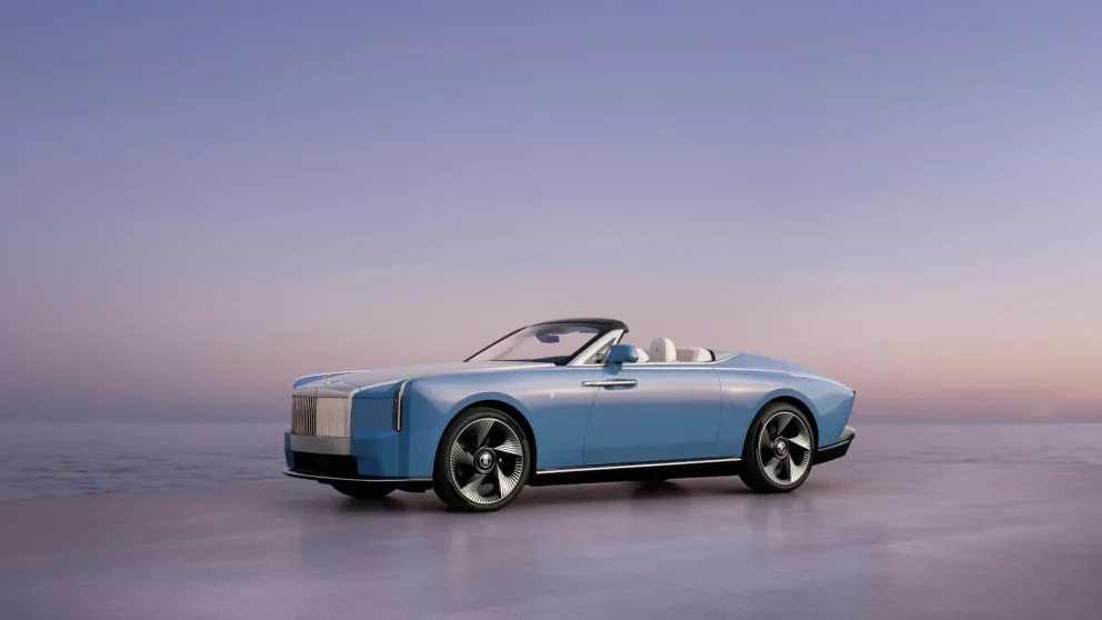 Rolls-Royce avduker sin første skreddersydde elbil: 100 eksemplarer, nesten 6 meter lang og rundt 100 millioner kroner