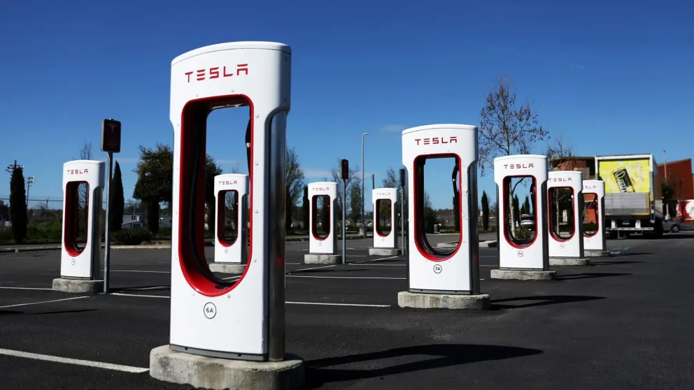 Tesla passerer 80 000 Supercharger-punkter globalt — nettverket dobler seg på under fire år