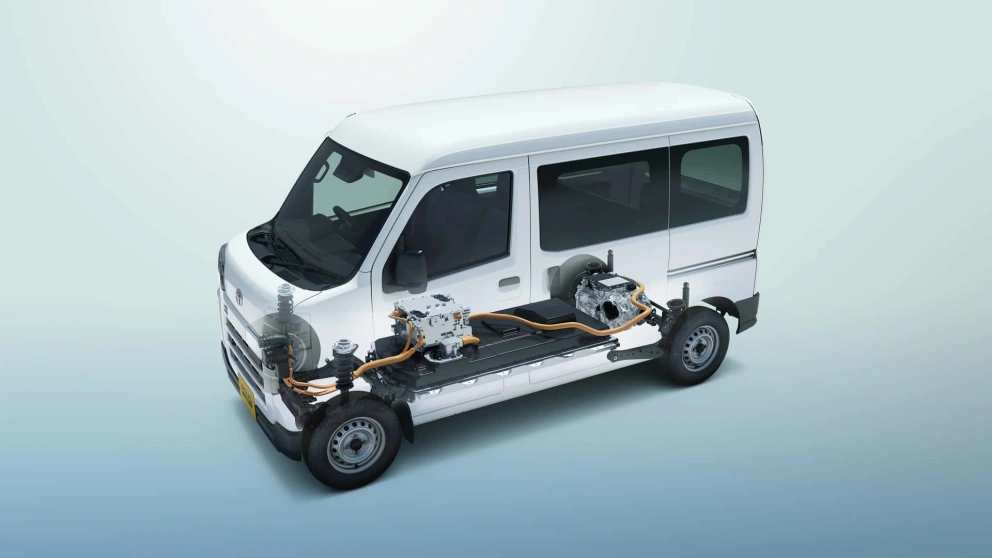 Små, elektriske arbeidshester: Nye Daihatsu e-Hijet og Toyota Pixis Van BEV skal elektrifisere siste etappe i Japan