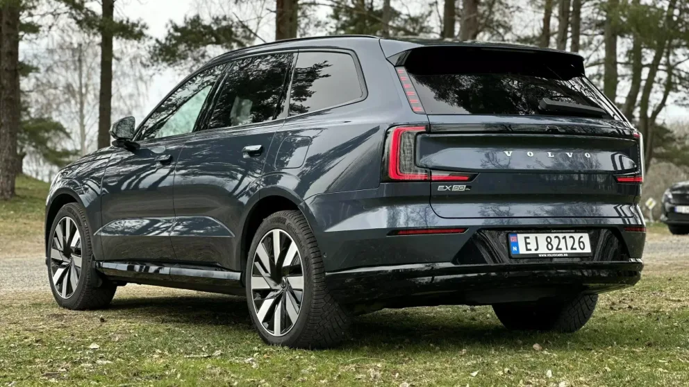 Volvo EX90