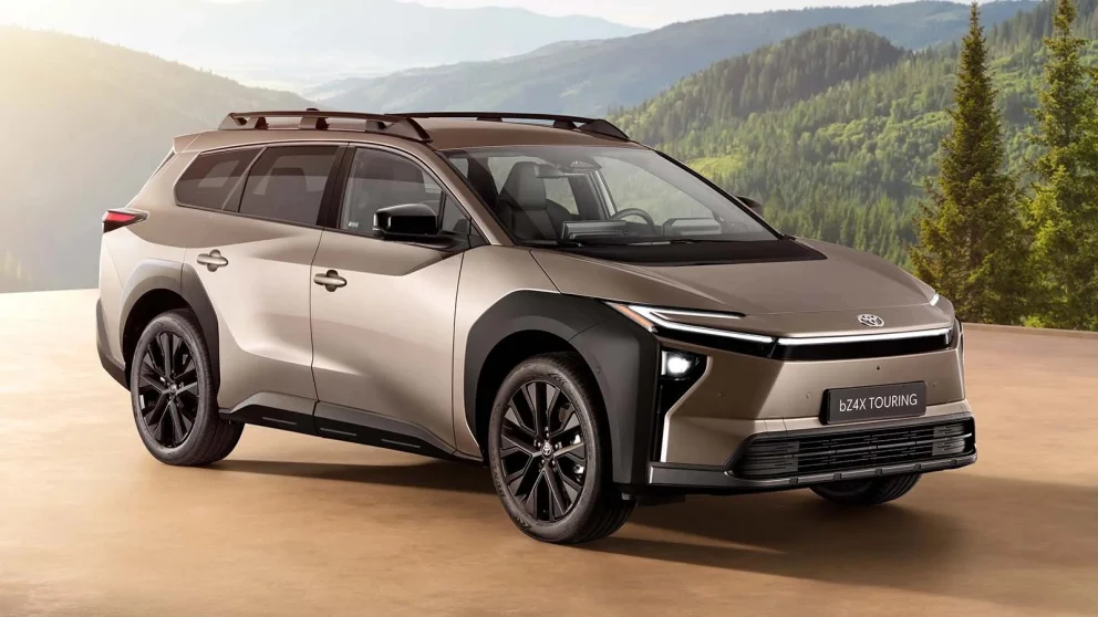 Toyota bZ4X Touring kan nå bestilles i Norge – elkombi med 600 liter bagasjeplass