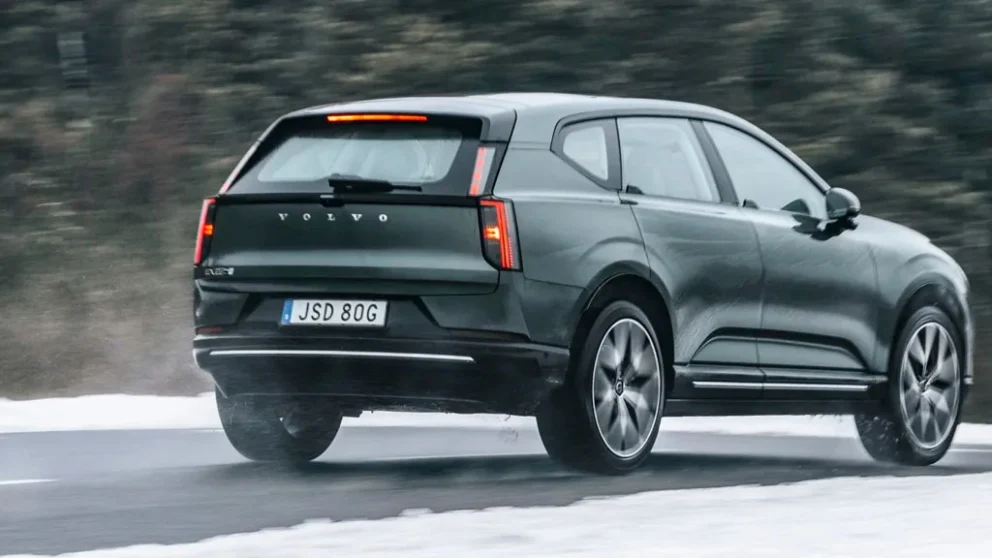Volvo EX60 utsolgt for hele 2026 – stor interesse før bilen har nådd veiene