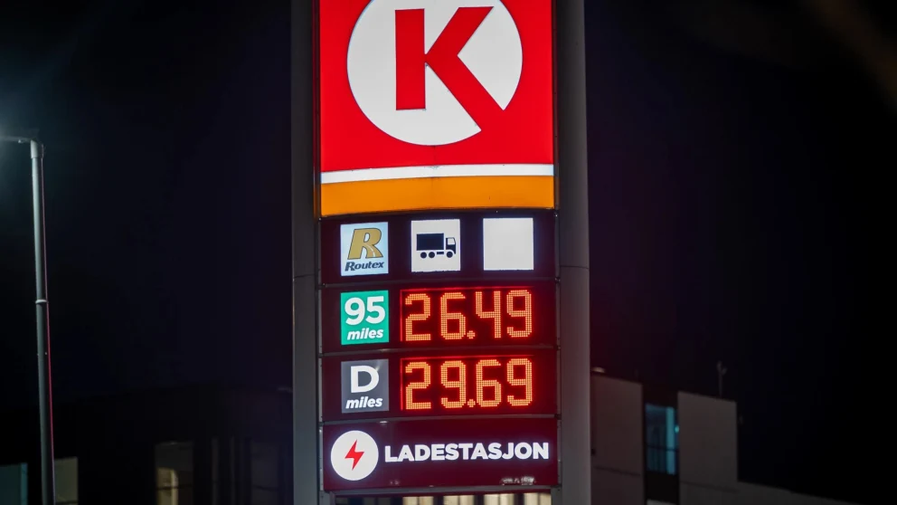 KOSTBART: I år har vi sett bensin- og dieselpriser på svært høye nivåer.
         Foto: Thomas Evensen / TV 2