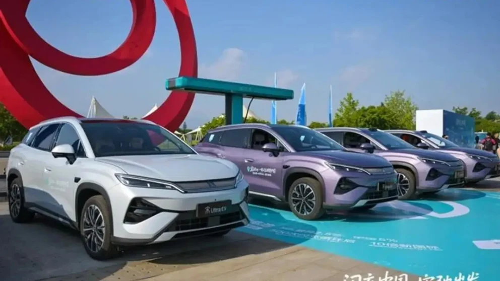 BYD sliter med alvorlig batterimangel etter enorm interesse for lynladebiler