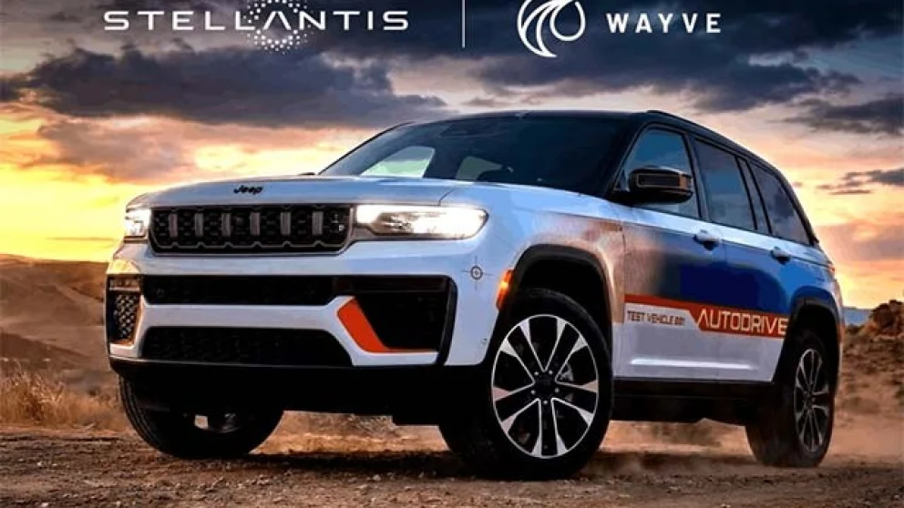 Stellantis og Wayve utvikler AI-basert hands-free kjøring – klar i Nord-Amerika i 2028