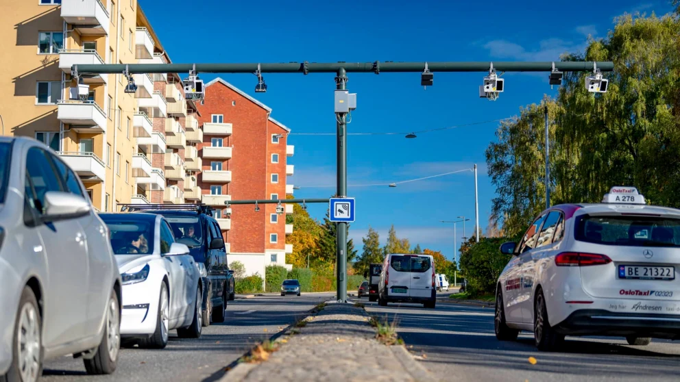 FØRST UT: Bergen har lenge vært elbilhovedstaden, men nå er Oslo første fylke i Norge der elbilene har passert antallet fossile i bilparken. Foto: Jamieson Pothecary/elbil.no.