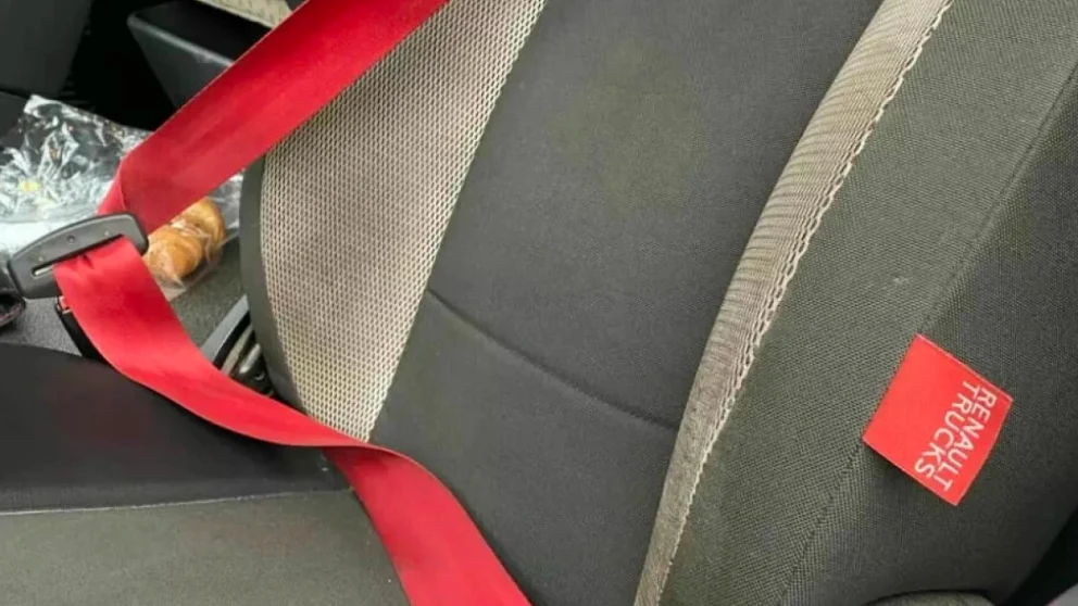 Skjerper kravene: Bilen må stoppe selv
