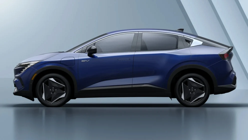 Mitsubishi Eclipse kommer tilbake som elbil — men er en omsydd Nissan Leaf