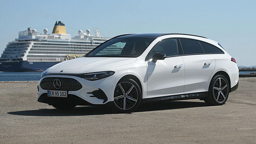 Shooting Brake er stasjonsvognutgaven av Mercedes CLA. Merprisen er bare 10.000 kr.. Kilde: hvilkenbil.dk