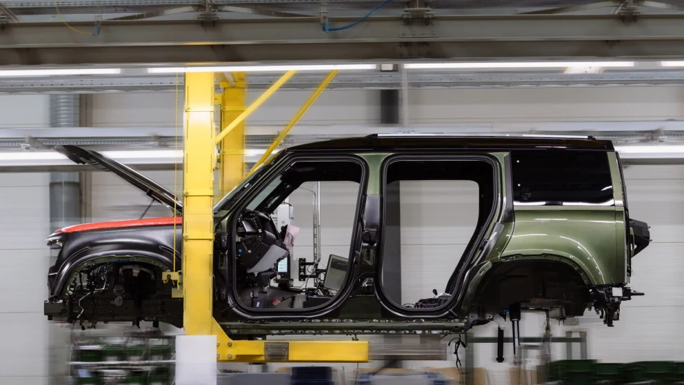 Range Rover-elbil på ny plattform – og JLR introduserer fullhybrid for første gang