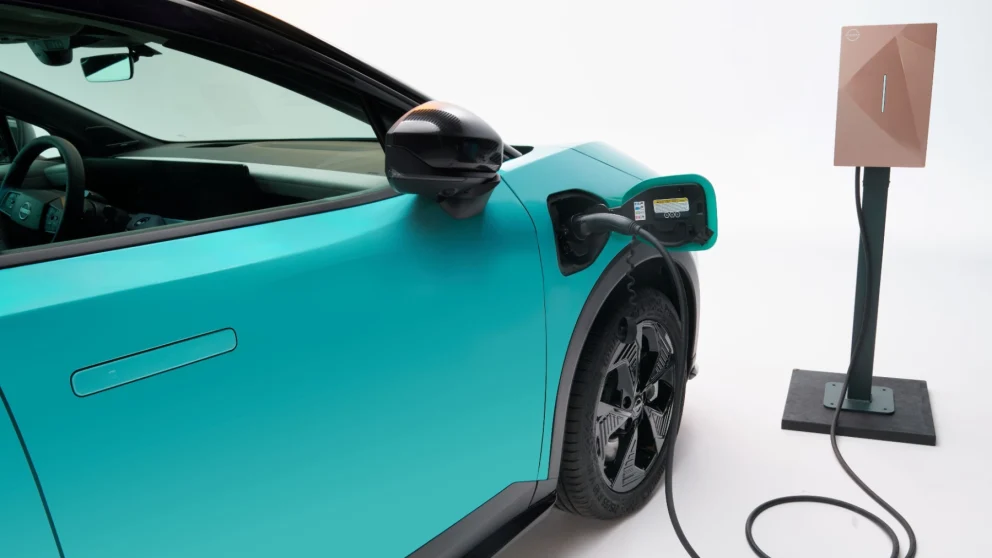 Nissan og Valeo samarbeider om toveis lading i Europa