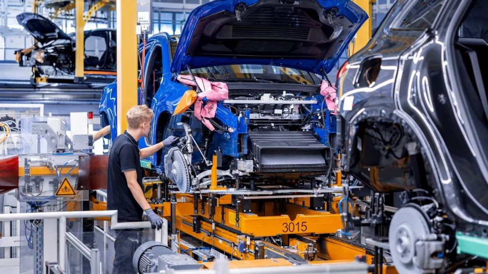 Mercedes sliter med produksjonen av elektrisk GLC – batterimangel bremser leveransene