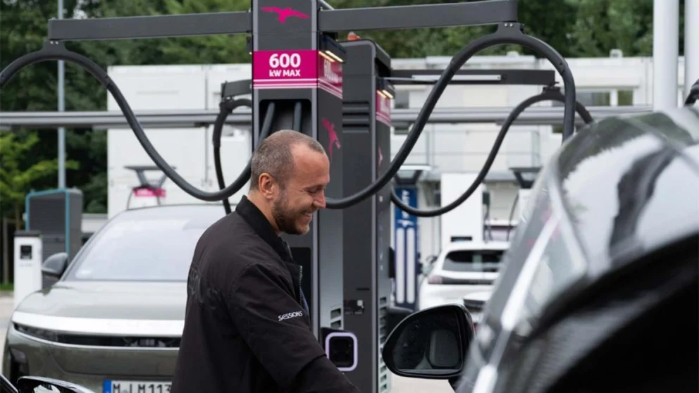 Ionity åpner sin første 600 kW-lader i Sverige – nesten dobbelt så rask som før