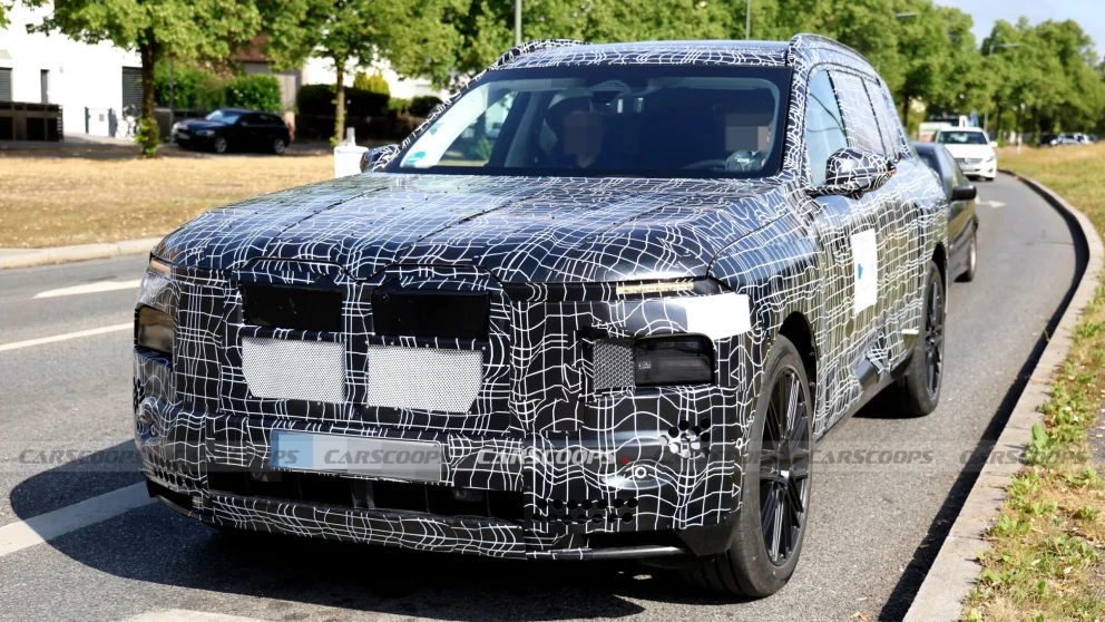 BMW iX7 er på vei: Spionbilder avslører det elektriske flaggskipet