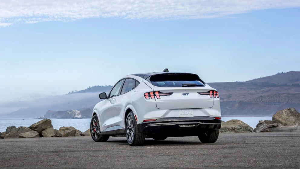 Ford tilbakekaller nær 43 000 Mustang Mach-E – fare for tap av fremdrift