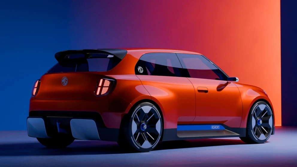 MG viser ny liten elbil på Goodwood – skal utfordre Renault 5 og Mini fra 2027