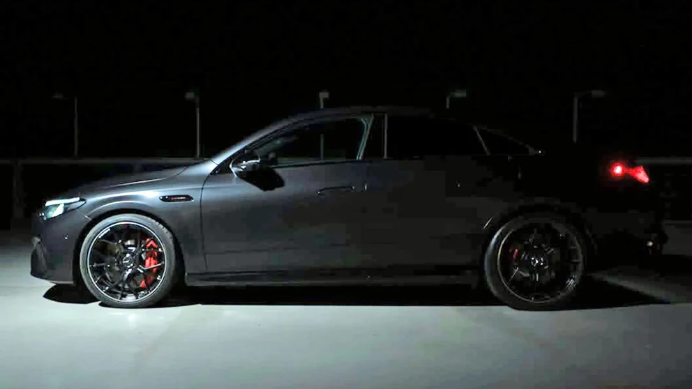 Mercedes-AMG teaser elektrisk CLA foran Goodwood-avsløring