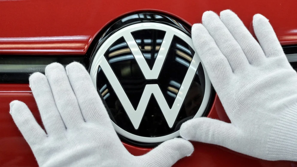 SLITER: Volkswagen-konsernet sliter med lønnsomhet, økt konkurranse fra Kina og amerikanske tollsatser.
         Foto: NTB