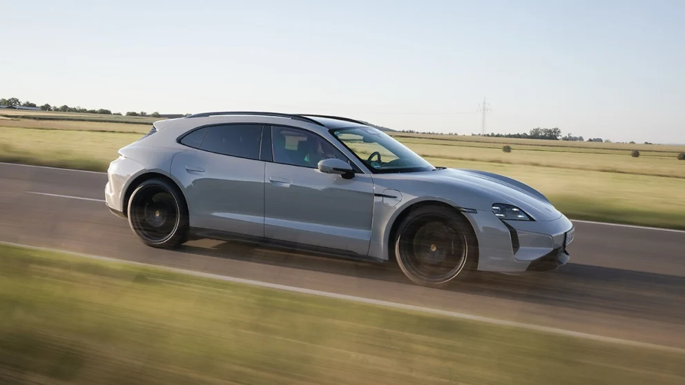 Porsche Taycan får virtuell girkasse – men trenger den egentlig det?