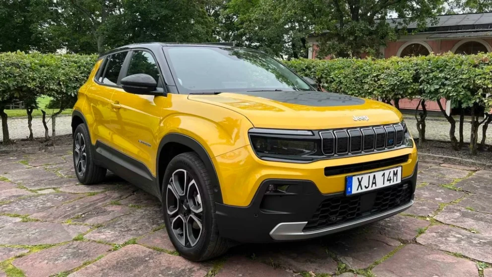 Elbilen Jeep Avenger har ikke blitt noen stor suksess i Sverige. Bare 32 biler er registrert hittil i år.. Kilde: carup.se