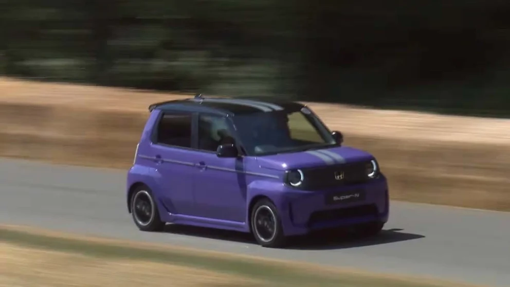 Honda Super EV: Den lille retrobilen som setter kjøreglede foran rekkevidde
