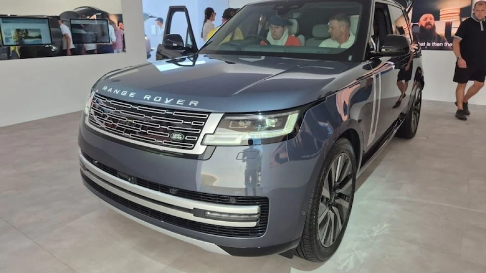 Elektrisk Range Rover vist frem på Goodwood – men Land Rover holder kortene tett til brystet