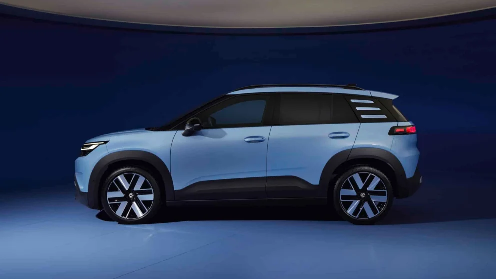 STORT PRISSPENN: ID. Cross starter på 279.900 kroner for den rimeligste utgaven og helt opp til 405.100 for den dyreste. Alle foto: VW