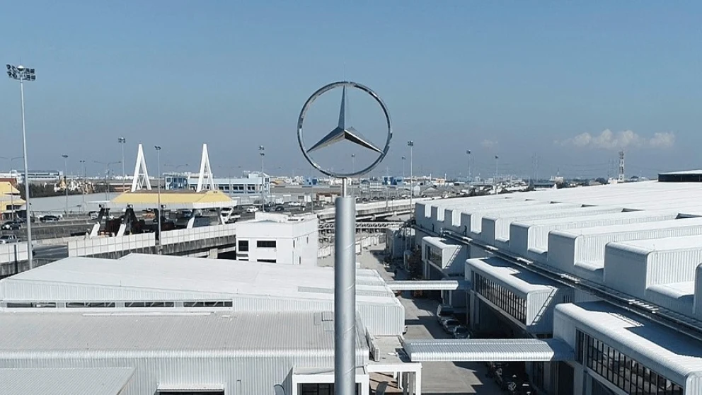 Ny Mercedes GLA avdukes i slutten av juli – elbilversjonen lanseres først