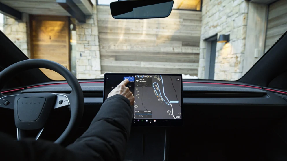 Tesla skal lære seg dine kjørevaner – Musk varsler personlig tilpasning av FSD
