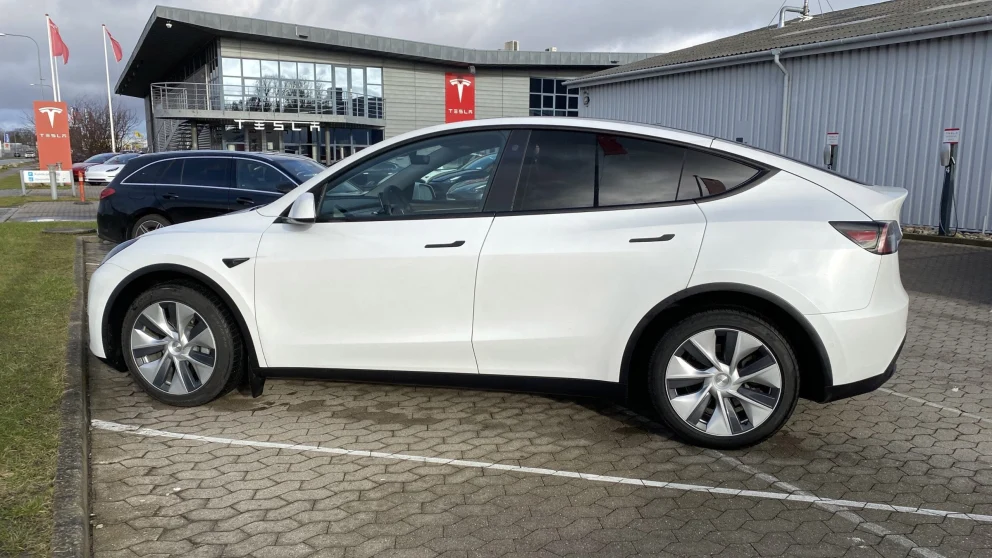 Tesla Model Y ruster allerede etter én norsk vinter – og garantien kan falle bort om du gjør noe med det