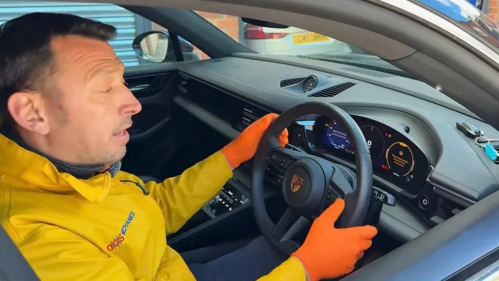 Porsche-verksted krevde 650 000 kroner for å fikse elbil etter mindre ulykke