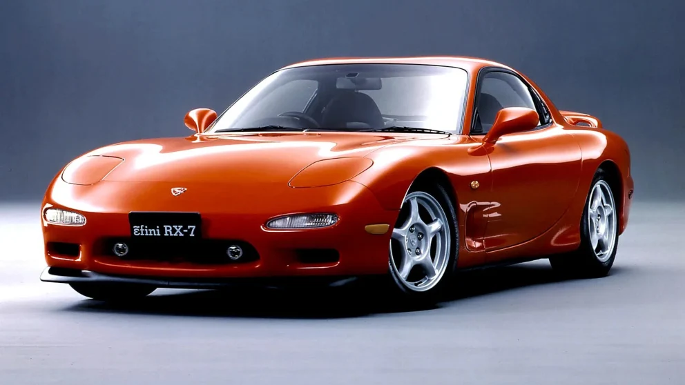 Mazda-sjefen bekrefter: Neste MX-5 utvikles med mulighet for elektrisk drift – og ingeniørene sloss for å holde vekten under 1 200 kg