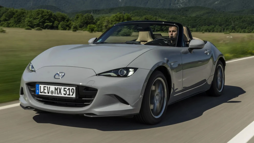 Den nåværende 2027 Mazda MX-5 (ND).. Kilde: carscoops.com