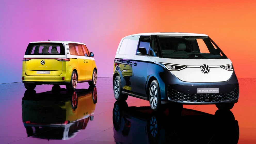 NUMMER EN: ID.Buzz Cargo fra Volkswagen har for alvor gitt de elektriske varebilene et gjennombrudd i Norge. Den har lenge vært mest solgte varebil her til lands.
         Foto: VW