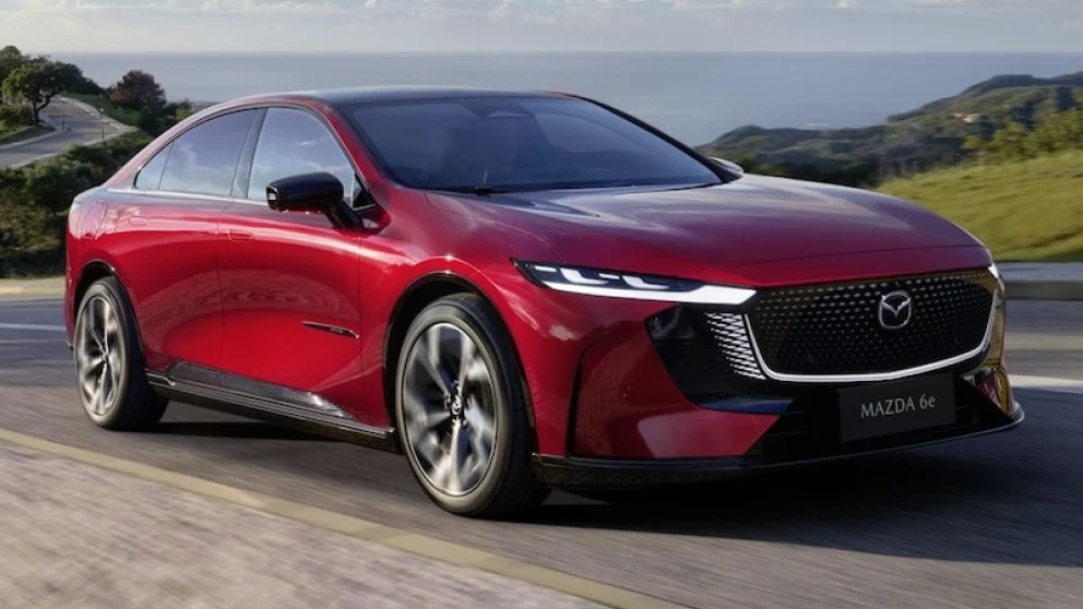 Mazda 6e får 78 kWh batteri og 200 kW hurtiglading – og koster mindre enn før