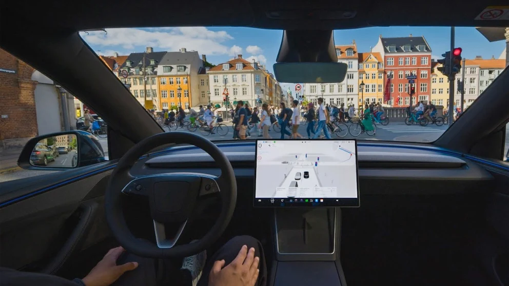 Tesla bytter FSD-navnet til Tesla Assisted Driving i flere europeiske markeder