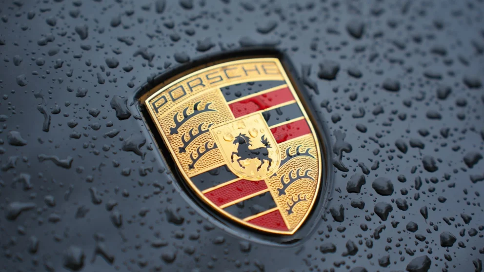 Porsche varsler lavere elbilandel i modellprogrammet mot 2030