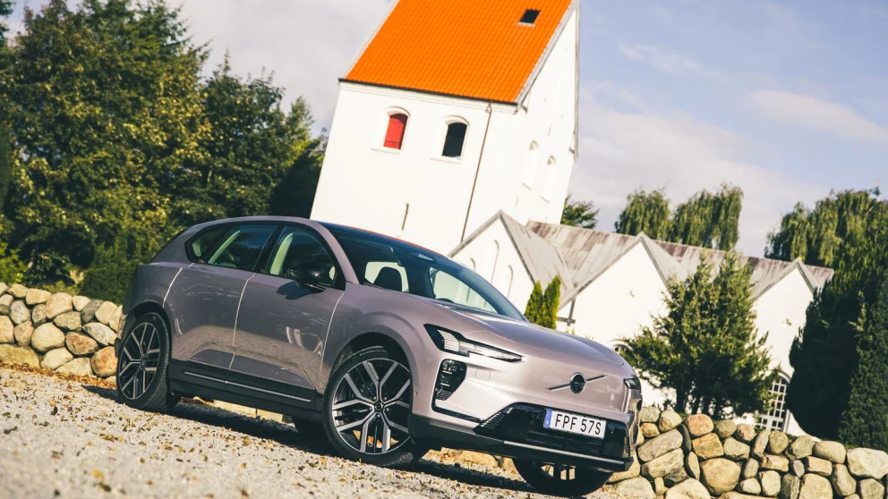 Volvo innrømmer treg EX60-oppramping: 50 000 ordre, 5 000 biler