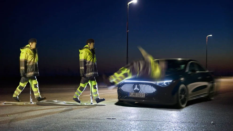 ADAC-test: Bare én av seks biler stopper for barn med refleks i mørket