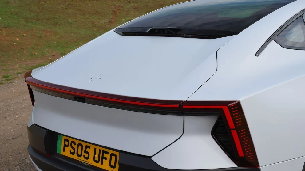 Polestar 5: Komfortabel langtur-GT som kan trekke henger, men har lite bagasjerom