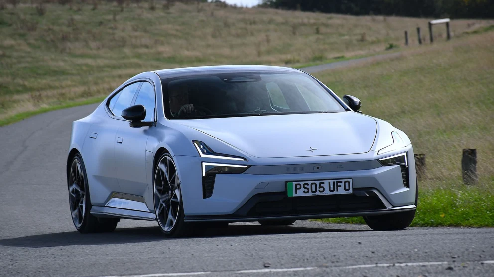 Polestar 5: Komfortabel langtur-GT som kan trekke henger, men har lite bagasjerom