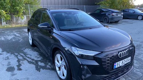 AUDI Q4 50 E TRON Q4 50 e-tron quattro S LINE/GLANSPAKKE SORT/MATRIX