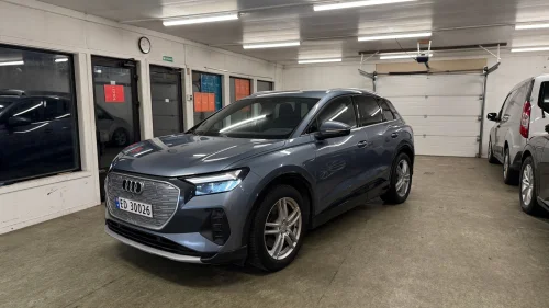 AUDI Q4 50 E TRON 50 quattro Advanced Business/Hengerfeste/Bra utstyrt.