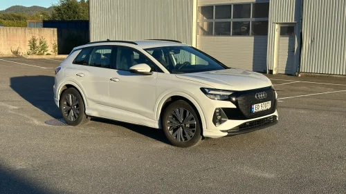 AUDI Q4 40 E TRON 40 buisness pluss