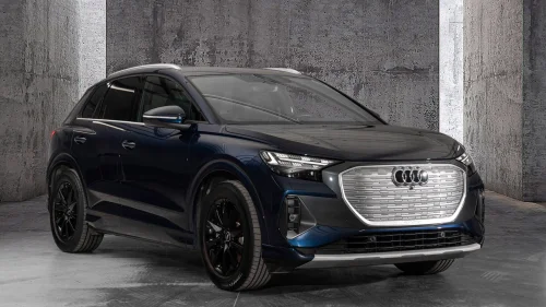 AUDI Q4 50 E TRON 50 quattro Adv. Business plus S-LINE/MATRIX/KROK/SONOS