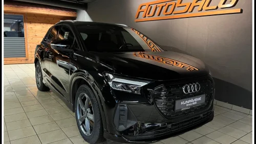 AUDI Q4 50 E TRON 50 Quattro Advance Blackoptic/Skinn/Krok/Kamera/Sonos++