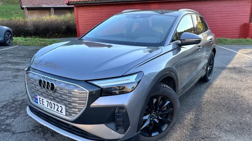 AUDI Q4 50 E TRON 50 quattro Adv. Business plus